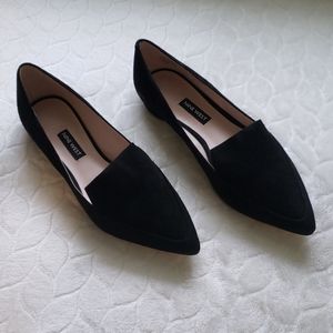 BNWT Black Suede Steve Madden Flats
